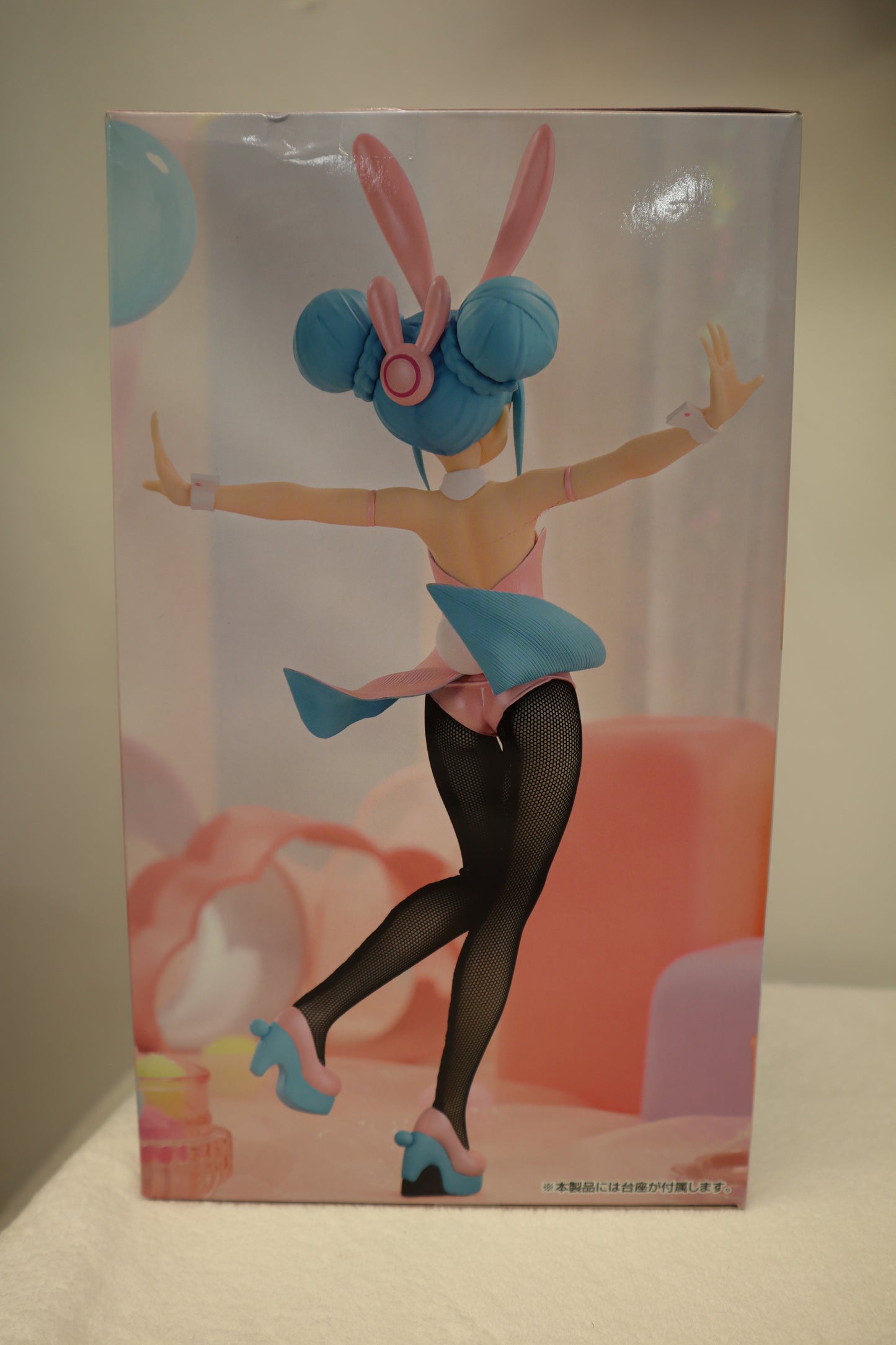 BICUTE BUNNIES FIGURE