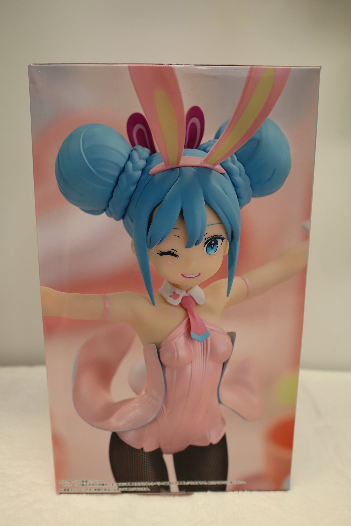 HATSUNE MIKU BICUTE BUNNIES FIGURE